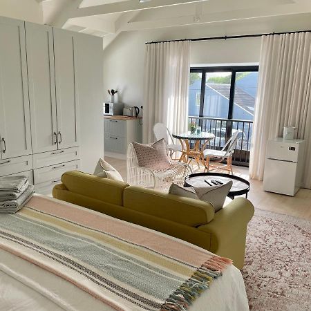 African Flame Apartment Книсна Екстериор снимка