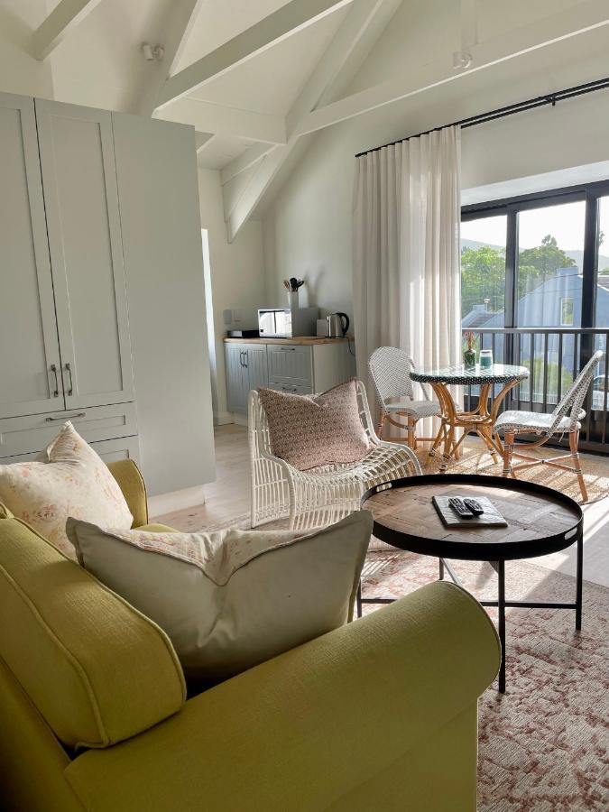 African Flame Apartment Книсна Екстериор снимка